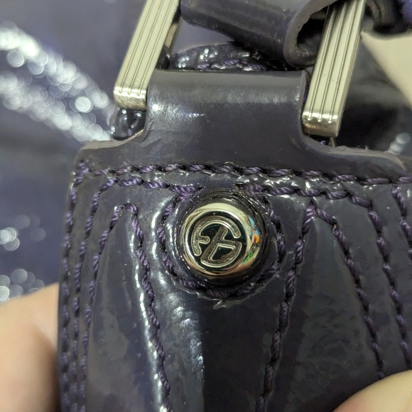 Francesco Biasia Purple oil slick leather over sized unique shoulder bag - Picture 6 of 15